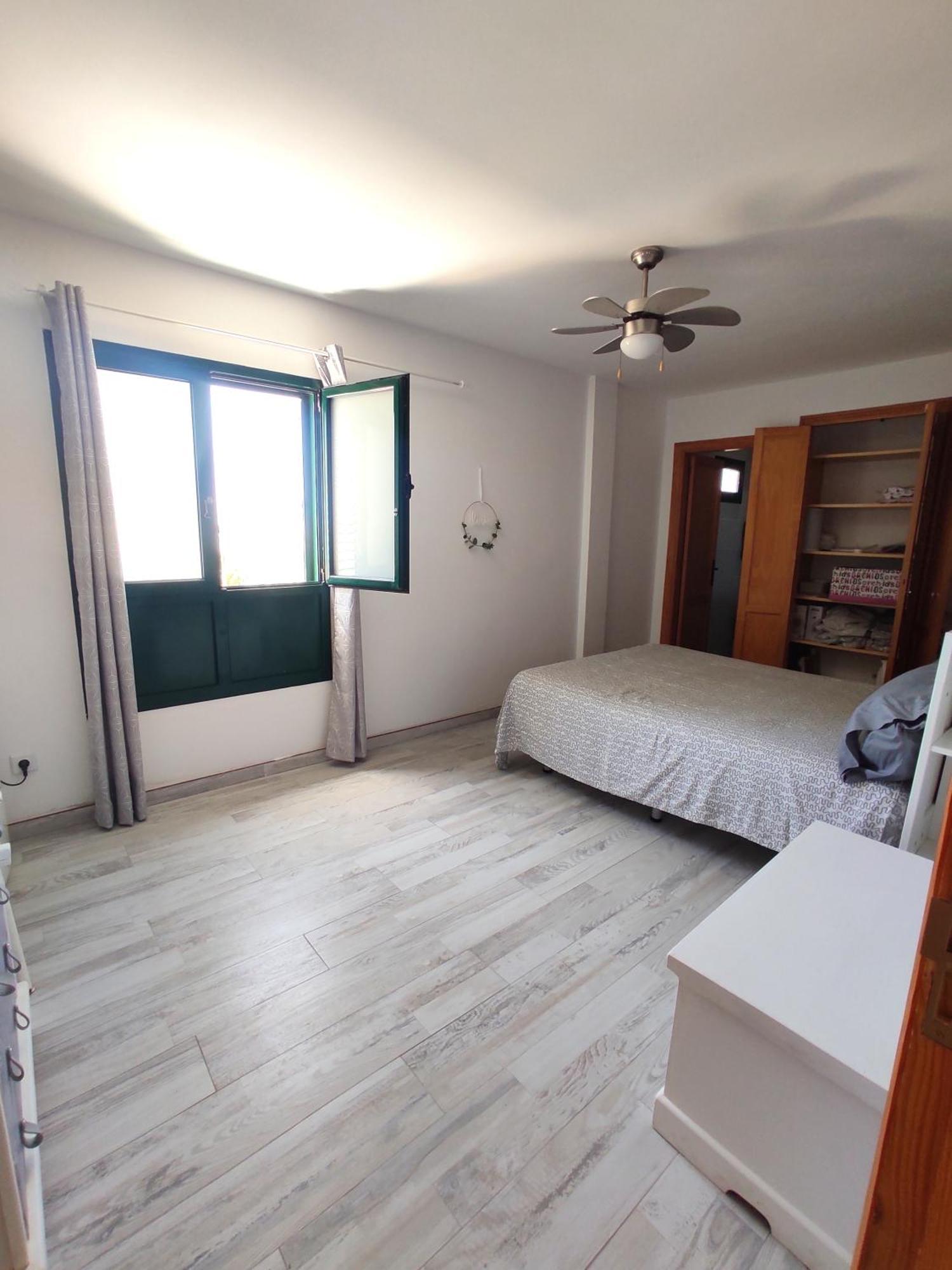 Casa de vacances Gara, Duplex Pareado Piscina Privada Y Climatizada By Flamingo House